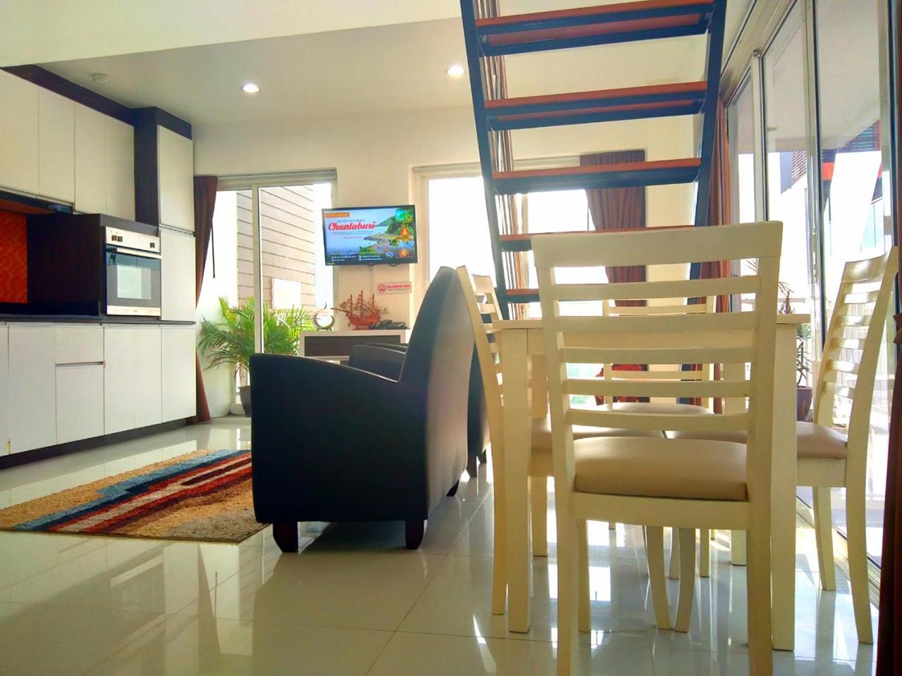 Family Residence Pattaya Exterior foto