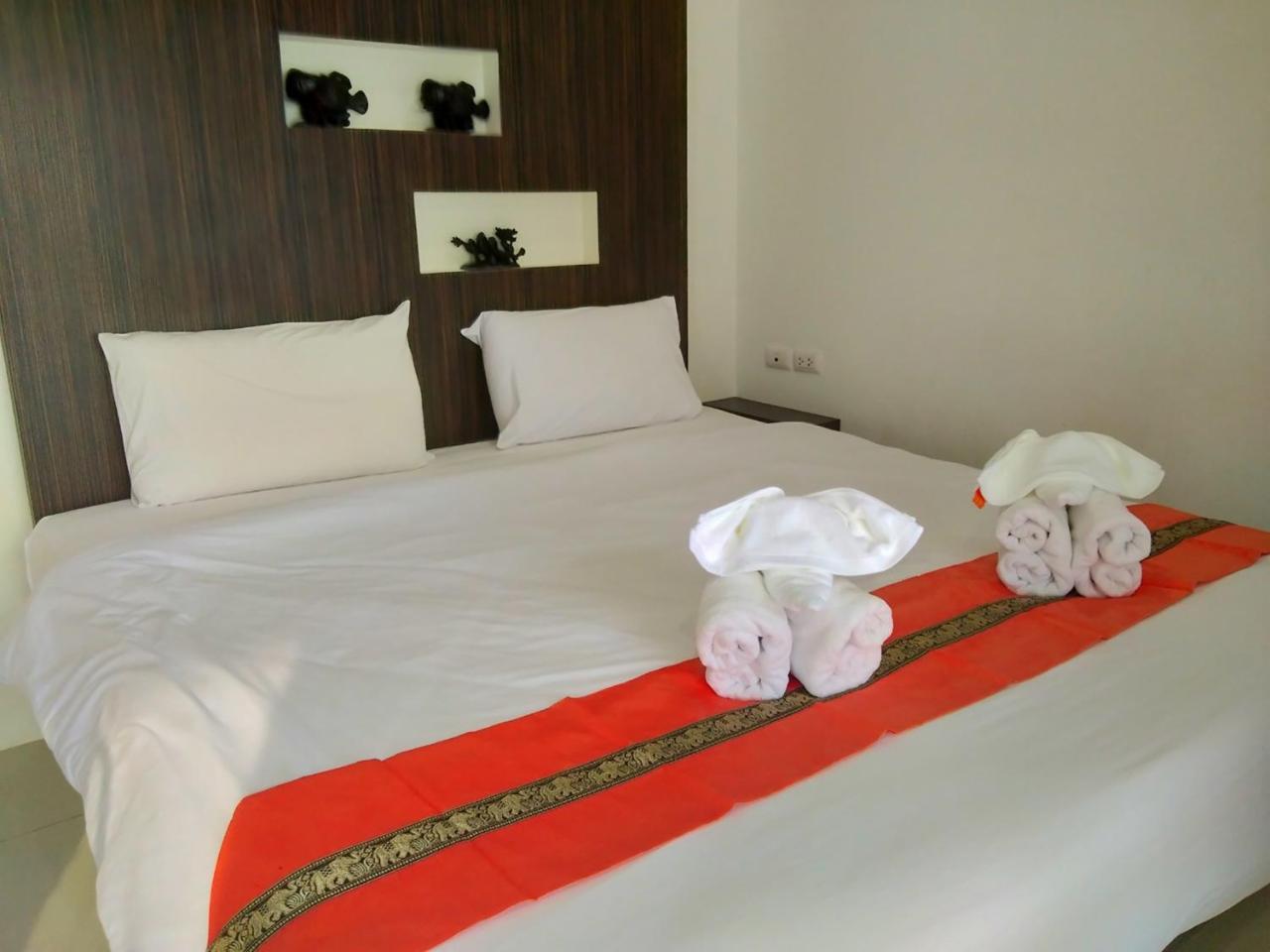 Family Residence Pattaya Exterior foto