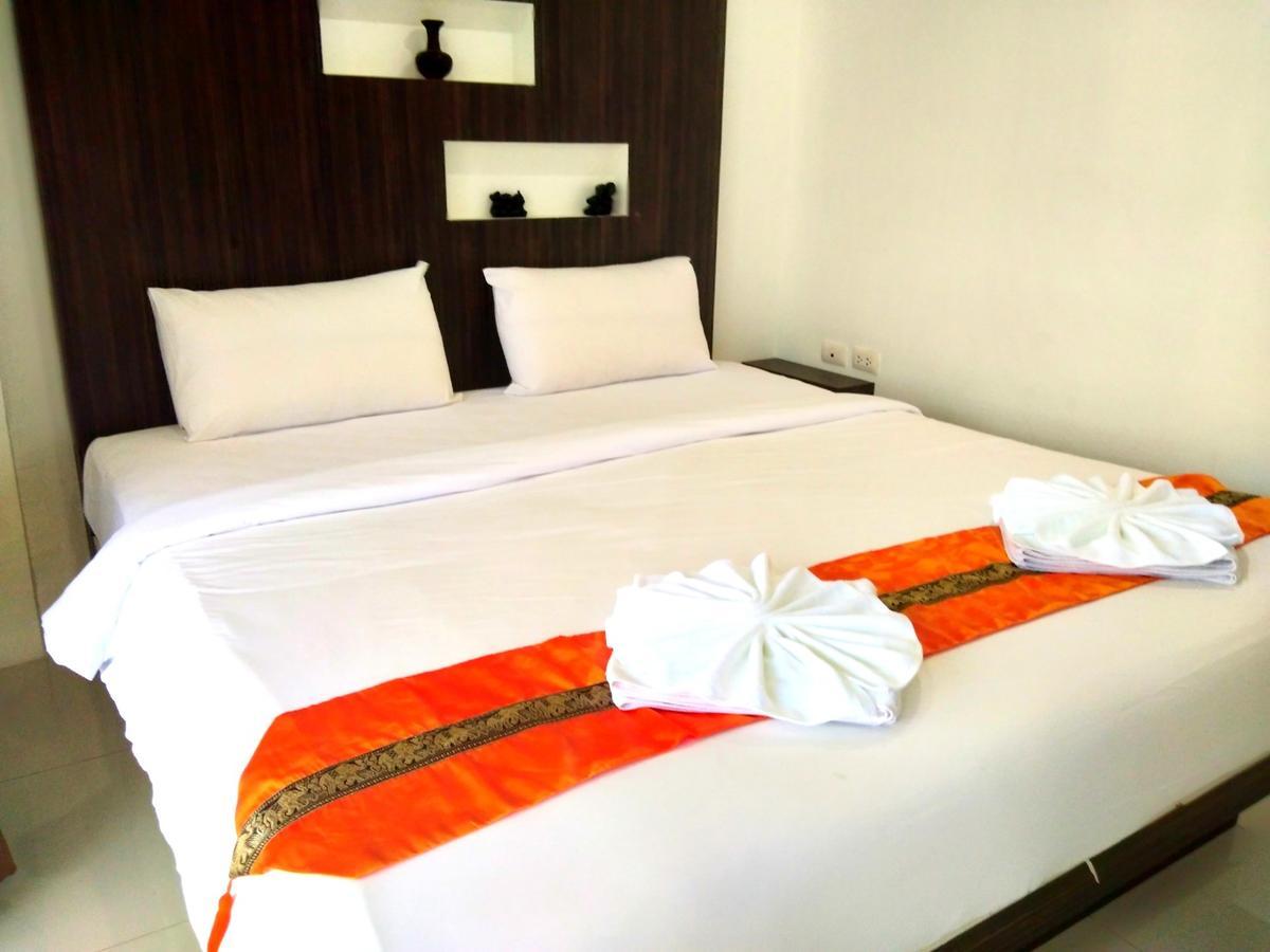 Family Residence Pattaya Exterior foto