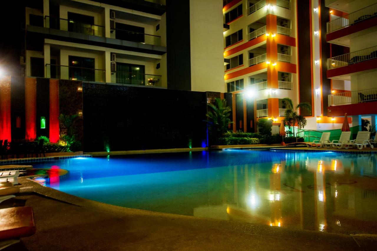 Family Residence Pattaya Exterior foto